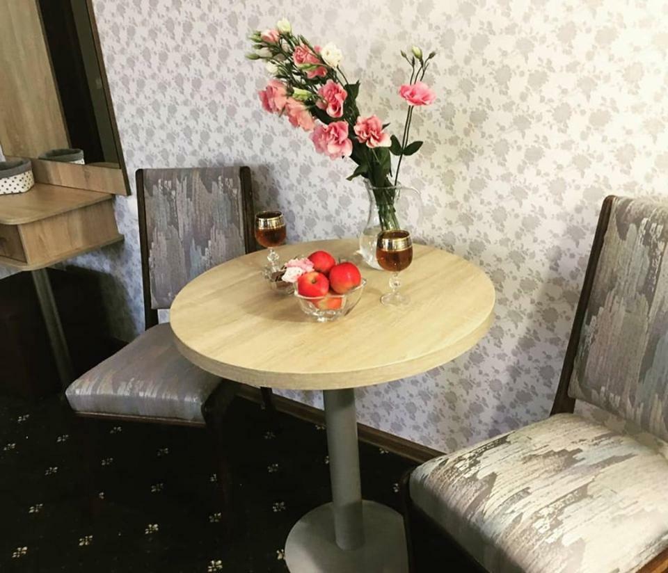 Rioro Hotell Myrhorod Exteriör bild